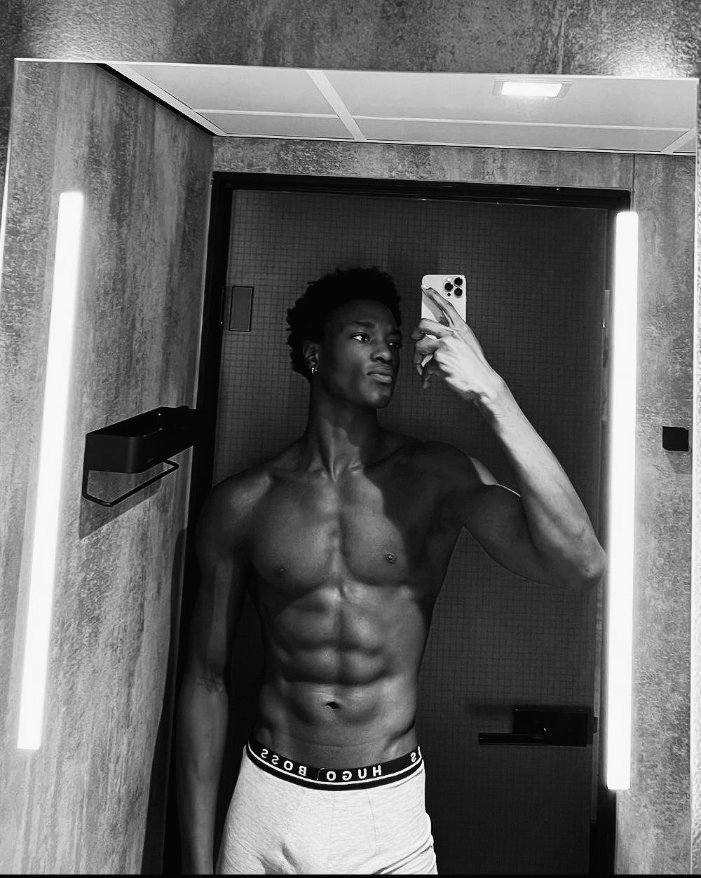 Toma - Anderlecht - Bruxelles-Capitale | Massage Nue